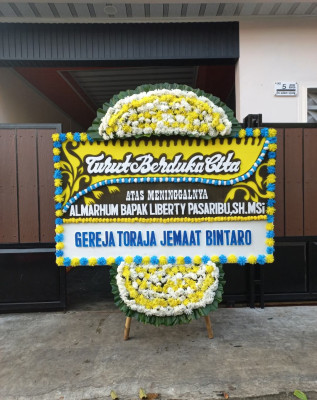 Papan Bunga Duka di Babul Makmur