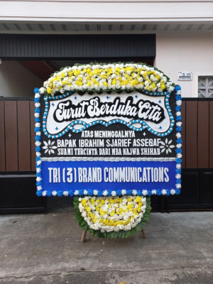Papan Bunga Duka di Babul Makmur